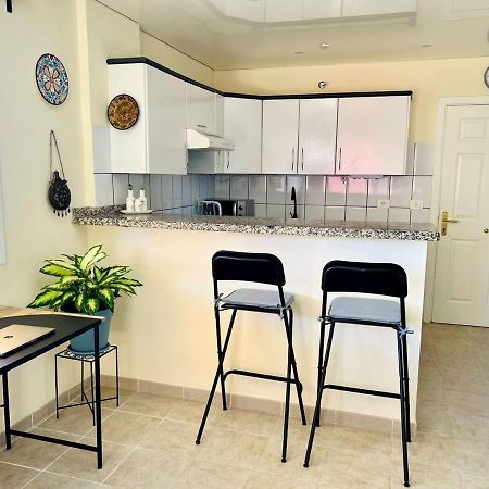 Cozy Beachfront Flat With Pool & Panoramic Sea View Terrace Puerto de Santiago (Tenerife) Exterior foto